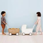 Carrito de muñecas de ratán | Olli Ella | Kamchatka Magic Toys
