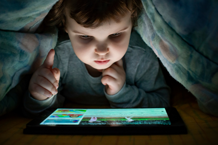 El santuario del «como si»: ¿Estamos acortando la infancia? | Juguetes de madera ecológicos, educativos y originales