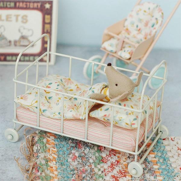 Muebles para muñecos Maileg | Cot Bed | Kamchatkatoys