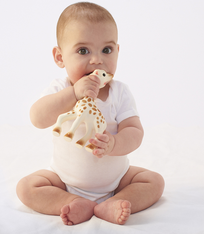 Sophie la Jirafa, el juguete 100% orgánico que estimula a tu bebé