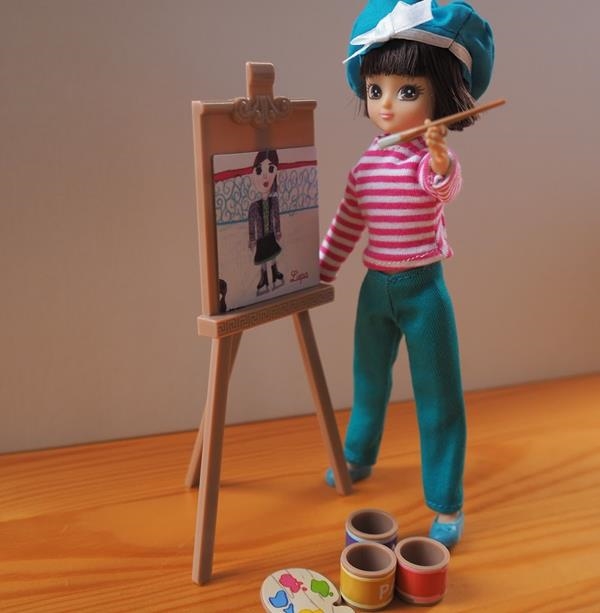 Muñeca Lottie | Artista