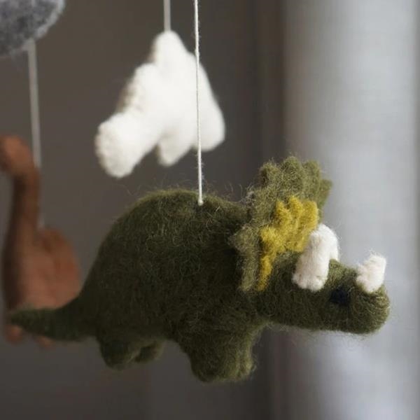 Móvil de Dinosaurios Gamcha | Lana Afieltrada Comercio Justo 