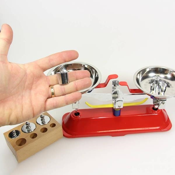 Balanza de metal | Juguetes Montessori | Kamchatkatoys