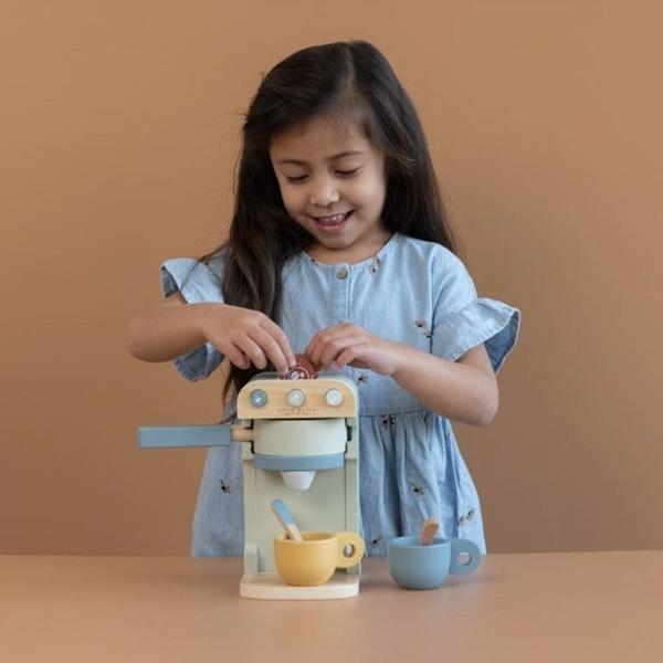 Jugar a las cocinitas | Cafetera | Kamchatka Magic Toys