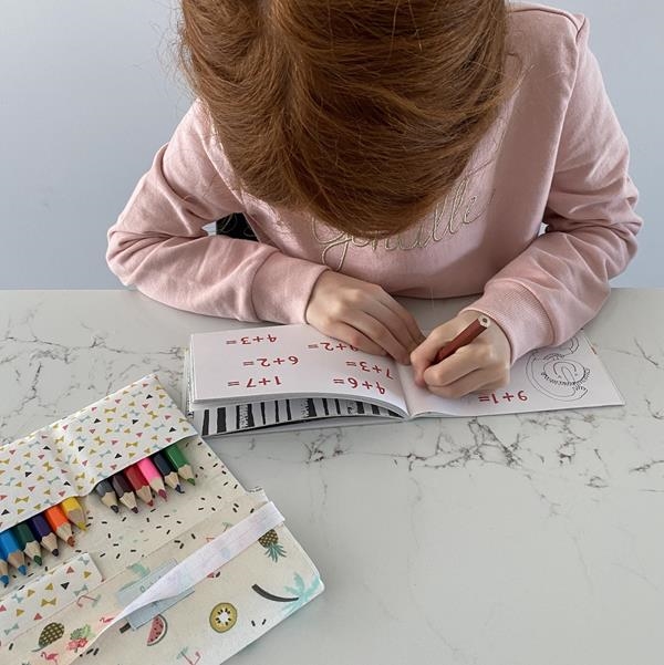 Taller de artistas | Tiny Magic | Kamchatka Magic Toys
