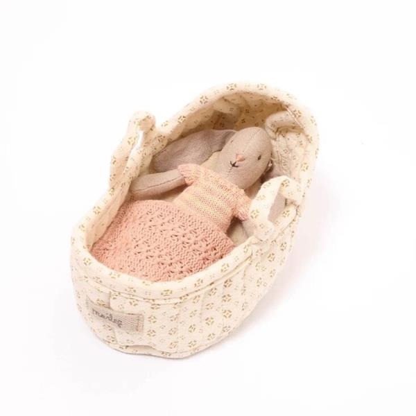 Carry Cot | Maileg | Kamchatka Magic Toys
