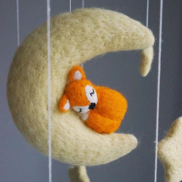 Móvil Bebé Fox in the Moon Gamcha | Lana Afieltrada a Mano